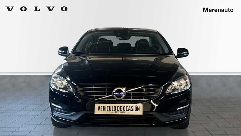 Volvo  2.0 D3 MOMENTUM 150 4P