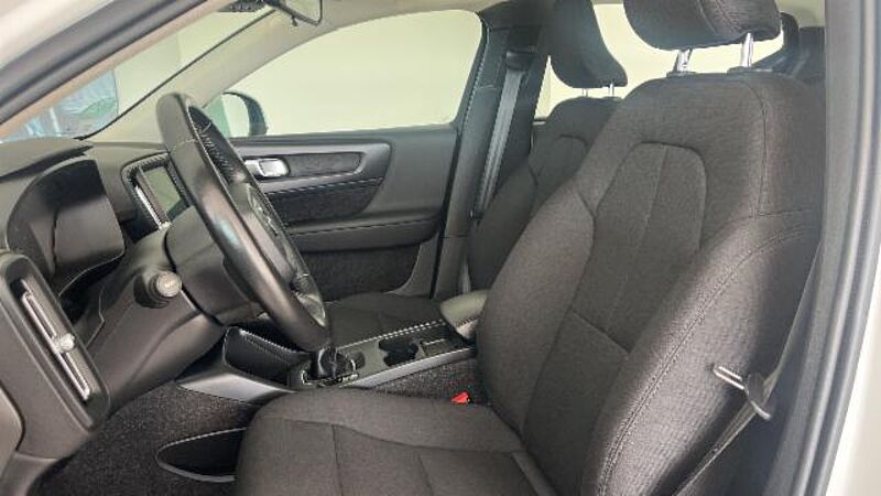 Volvo  XC40 T3 Manual