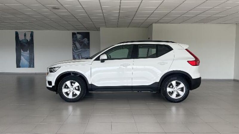 Volvo  XC40 T3 Manual