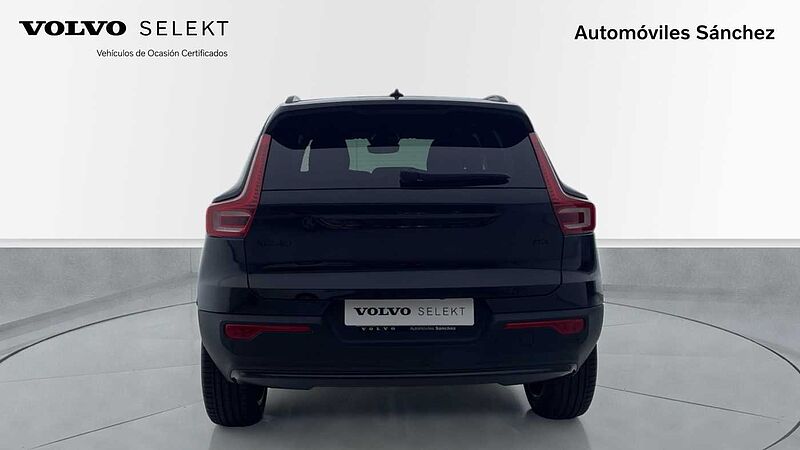 Volvo  XC40 Black Edition Plus, B3 Mild hybrid, Gasolina